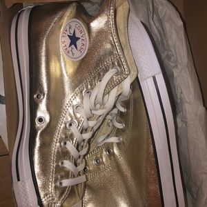 Gold Converse